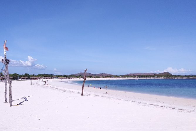 Full-Day Private Trip to South Lombok - Mawun Beach and the high tide warning