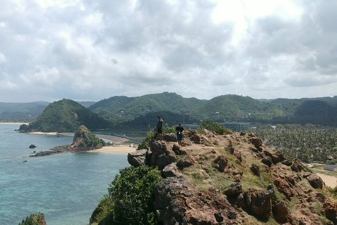 Full-Day Private Trip to South Lombok - The short climb at Seger Beach