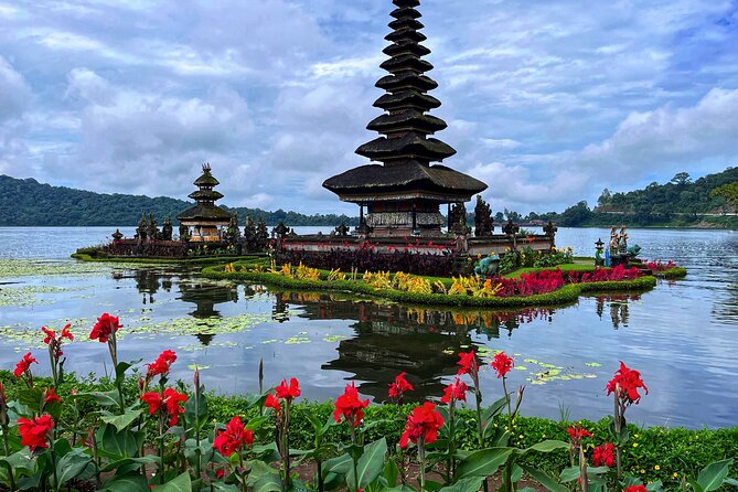 Full-Day Tour to Water Temples and UNESCO Rice Terraces in Bali - Luhur Batukaru, Bali’s quieter temple stop