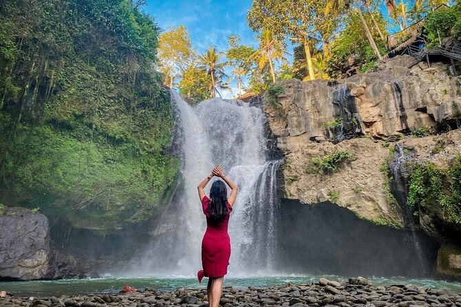 Full Day – Ubud Art Village and Mount Batur Kintamani with Lunch - Kemenuh wood carving and Tegenungan Waterfall