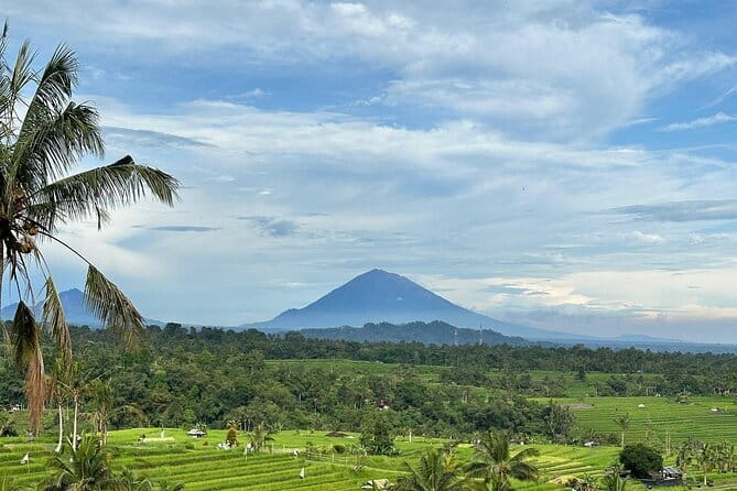 Full-day Ubud Private tour : Cultural Heritage - Seraya Budaya starts the day with Balinese performance