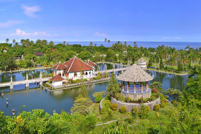 Gate Heaven of LEMPUYANG TEMPLE & East Bali Tours - Asah Hill for a quick sea view