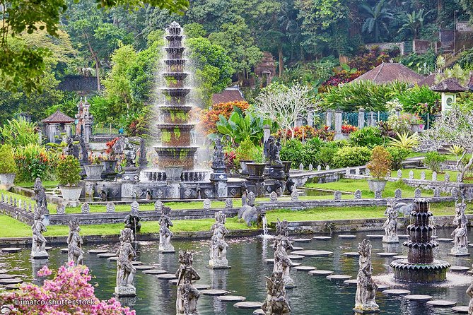 Gate Heaven of LEMPUYANG TEMPLE & East Bali Tours - The private vehicle and guide arrangement