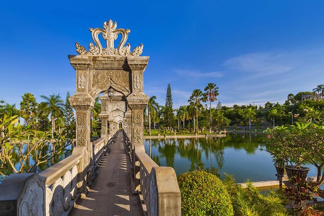 Gate Heaven of LEMPUYANG TEMPLE & East Bali Tours - Lempuyang Temple and the famous Gate of Heaven