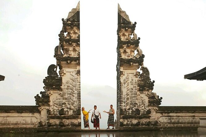 Gate of Heaven and the Amazing East Bali - Tegalalang rice terraces before sunset