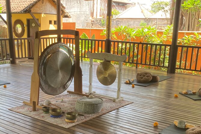 Gong Sound Healing on Nusa Lembongan, Bali - The sound session: one hour with gong and bowls