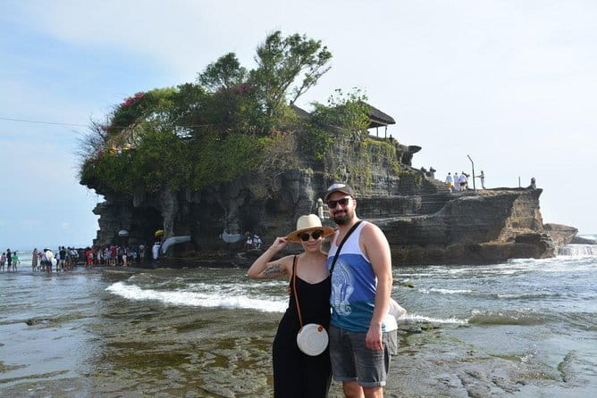 Half Day Bali Shopping Art Village Private Tour - Batuan: paintings in a long-running art village