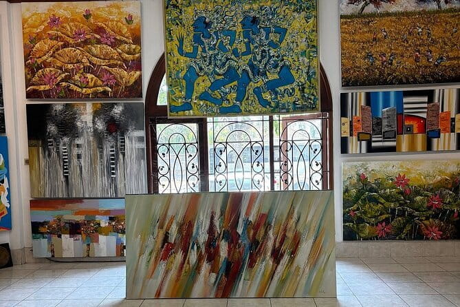 Half Day Bali Shopping Art Village Private Tour - Tohpati: watching batik take shape
