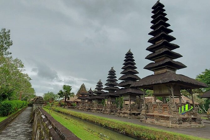 Half-Day Private Tour to Tanah Lot and Bali Royal Temple - Taman Ayun and the Royal Temple Grounds