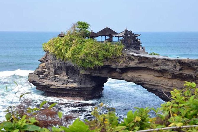Half Day Tour: Tanah Lot Sunset & Taman Ayun Temple Included Entrance Ticket - Why this afternoon route works