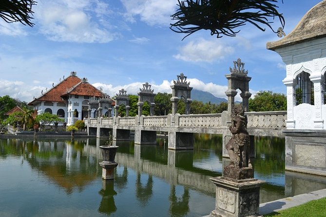 Heaven Gate East Bali Tour - The driver can shape the whole day