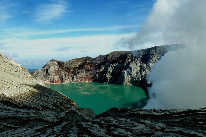 Ijen Blue Fire & Sunrise Sharing Tour - Seeing Ijen’s blue fire in the crater