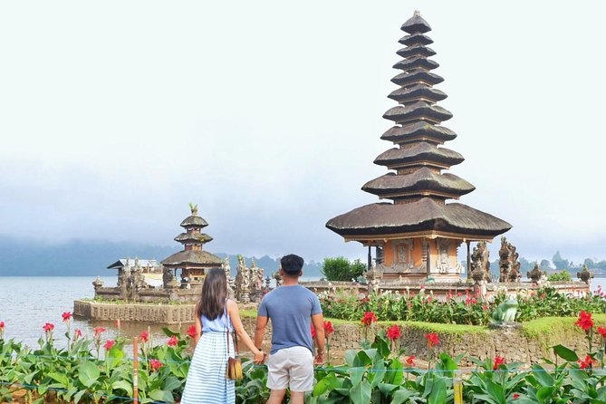 Instagram Tour in Bali: The Most Beautiful Spots - The local lunch keeps the day practical