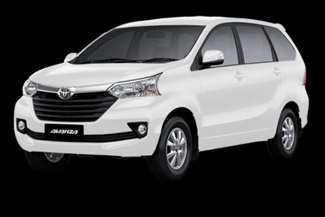 Jakarta Car Rental Full-day (8 Hours) - All Inclusive - The vehicle question: three people or four adults