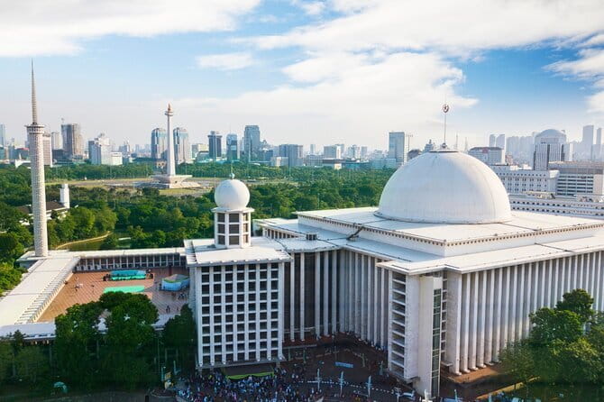 Jakarta Highlight Places with Multilingual Guide - Why this private Jakarta tour works