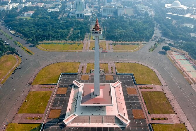Jakarta Private Custom Walking Tour with A Guide - Who will get the most from this tour?