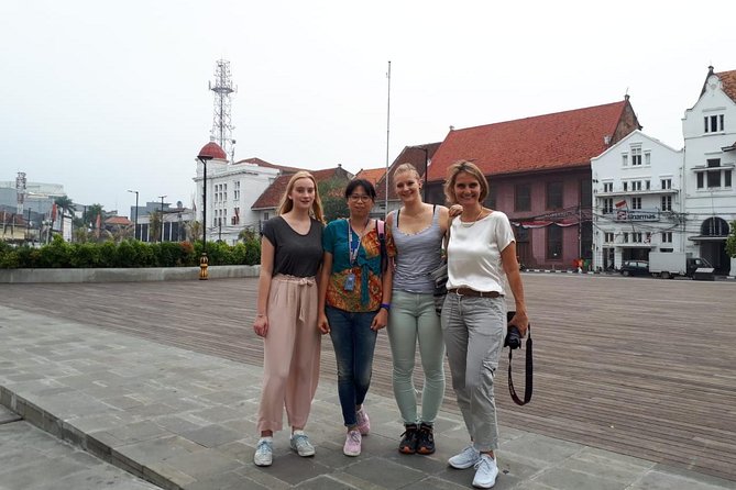 Jakarta Private Tour with local Guide & Lunch - Sunda Kelapa and Jakarta’s maritime past