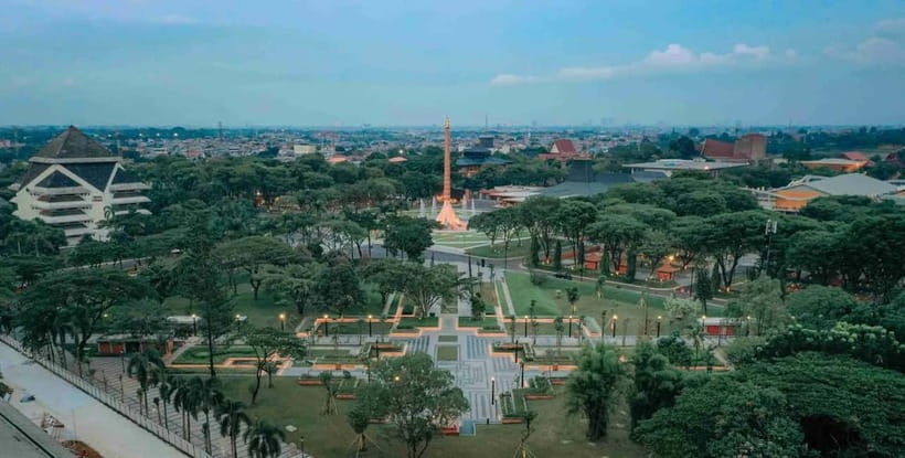 Jakarta: Taman Mini Indonesia Cultural Park Entry Ticket - Food, clothing, and cultural courtesy