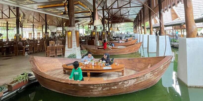 Jakarta: Volcano, Tea/Rice Fields, Hot Spring, Local Food - Subang rice fields and the working countryside