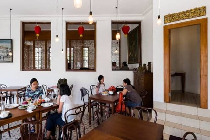 Jakarta Walking Tour with Public Transportation Visiting Sites - Kota Tua: Dutch buildings with local character