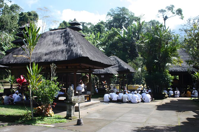 Jatiluwih VW Safari Bali Tour - Volkswagen Classic Car Trip - Tanah Lot saves the most dramatic view for last