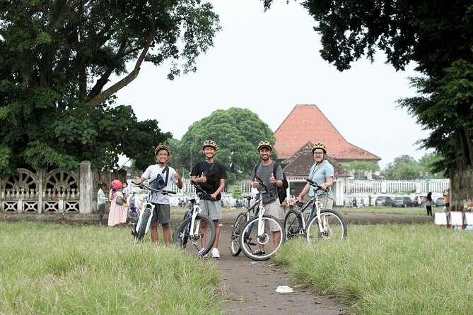 Jogja Hidden Gems - Cycling Tour - Tamansari and the Masangin challenge
