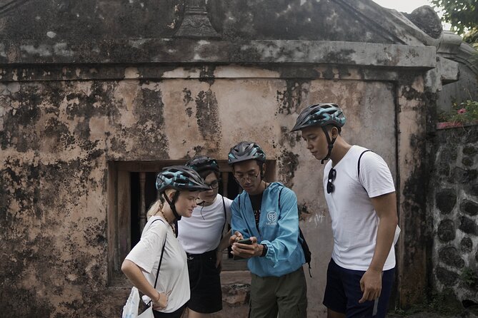 Jogja Hidden Gems - Cycling Tour - Riverside Kalicode and the first look at city life