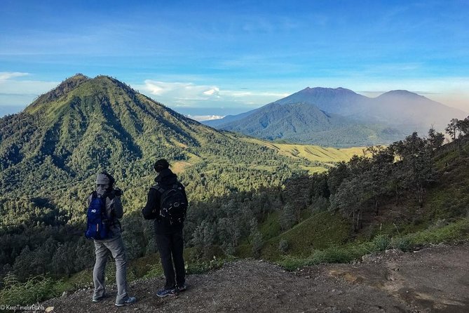Kawah Ijen Midnight Tour (1 Day) - Sunrise from the top of the volcano