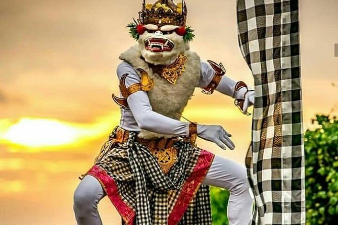 Kecak fire dance and uluwatu temple tour - free wifi - The Kecak Fire Dance and its unusual sound