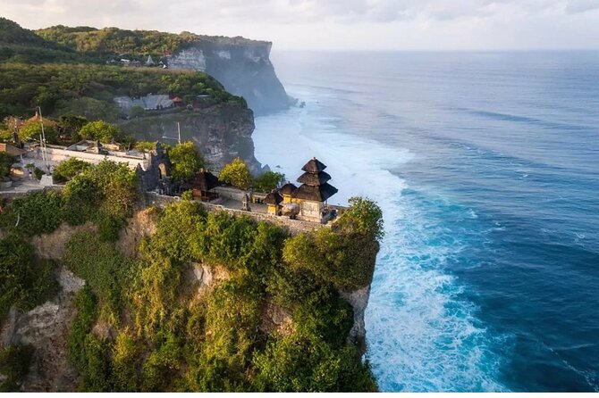 Kecak Fire Dance and Uluwatu Temple with Private Car Service - The Kecak Fire Dance: Rhythm, Story, and Flames