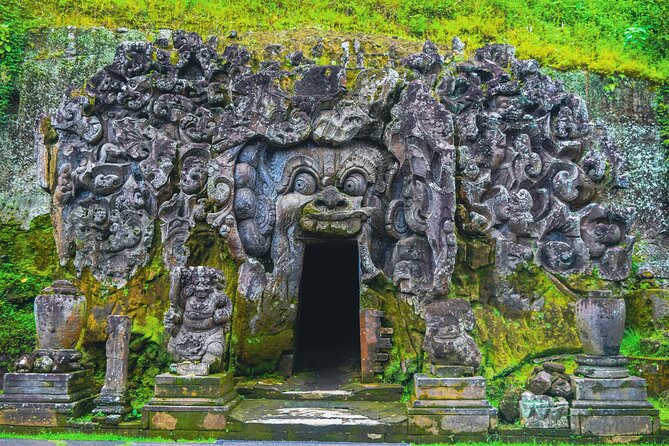 Kintamani Lake & Volcano Tour - Celuk and the route toward Ubud