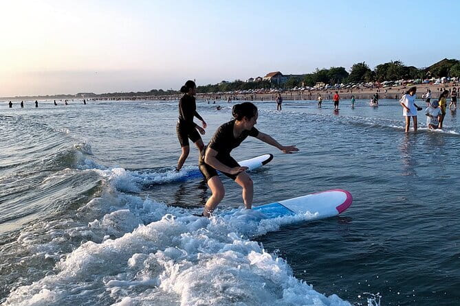 Kuta Beach Bali, 1 on 1 Surfing Lesson Orange Surf Bali - The first 45 to 50 minutes in the sea