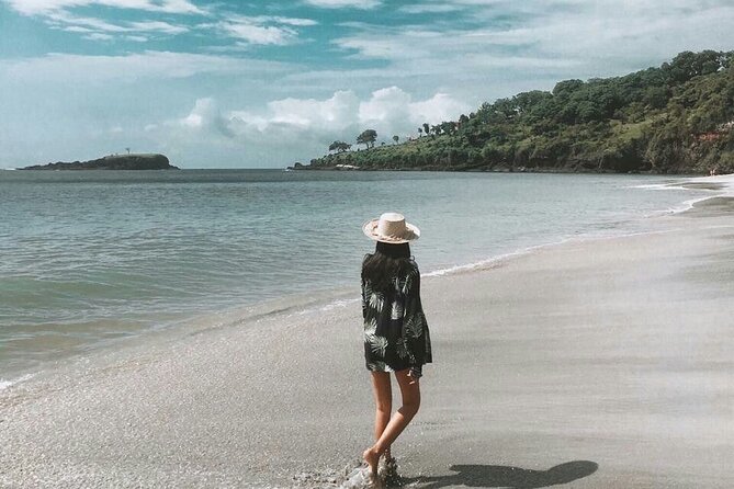 Lempuyang Luhur Temple Gate Of Heaven Tour Car Charter - Virgin Beach Looks Toward Lombok