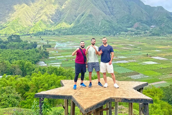 Lombok: Exclusive Sendang Gile, Tiu Kelep & Selong Hill Tour - Selong Hill: wide views over Sembalun Valley