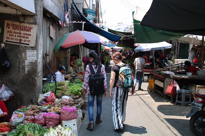 Look at Jakarta Local Experience Tour With Boating - Why this private Jakarta tour works
