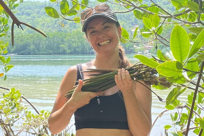 Mangrove Reforestation and Exploration around the Nusa Islands - Learning why mangroves matter