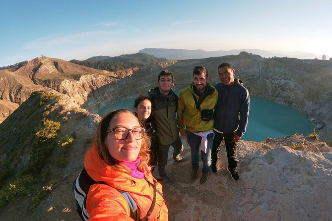 Maumere to Labuan Bajo Flores Overland Tour 7 Days Car Trip - Day 3: Riung 17 Islands by boat