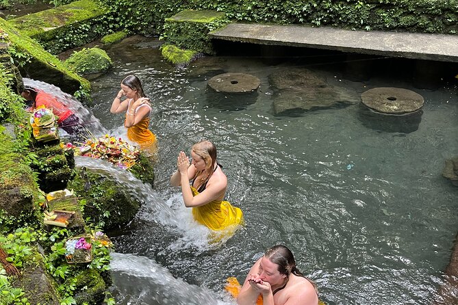 Meditate with a Shaman - Breakfast at a pleasant Ubud restaurant