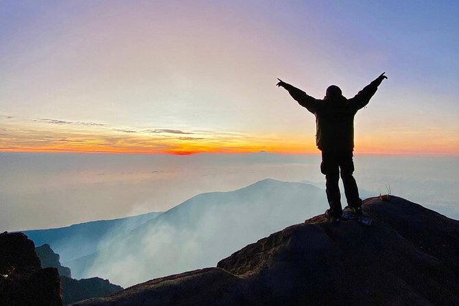 Mount Agung Sunrise Trekking Tour - The pickup network and a very long day