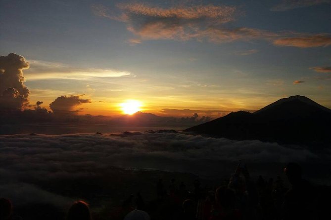 Mount Batur Camping Tour with Sunset and Sunrise Experience - The 5:00 am wake-up and breakfast at sunrise