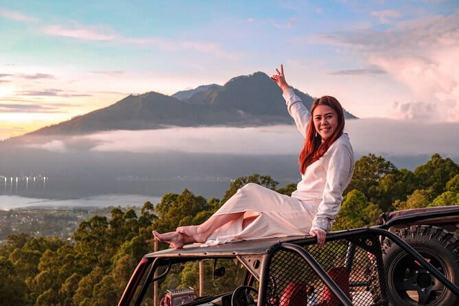 Mount Batur Sunrise Jeep From Ubud - Watching sunrise from the Jeep seat