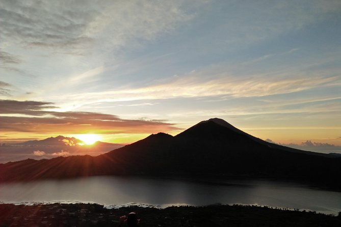Mount Batur Sunrise Trekking & Hot Spring Tour - The 3:30 a.m. climb up Mount Batur
