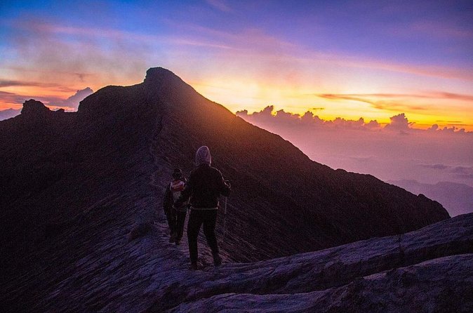 Mount Batur Sunrise Trekking, Hot Springs & Lunch at Restaurant - Buffet lunch at Batur Sari or Amora