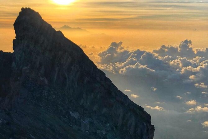 Mount Batur Sunset Trekking From Ubud - First, settle the sunrise and sunset confusion