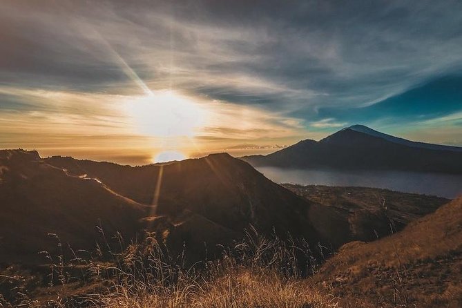 Mt batur Sunrise Trekking and Natural Spring Tour - Why the Mt. Batur sunrise start matters