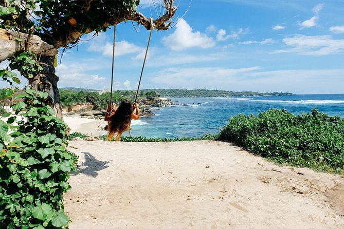 Nusa Lembongan Instagram Tour: The Most Famous Spots (Private & All-Inclusive) - Lunch, water, Wi-Fi, and the comfort factor