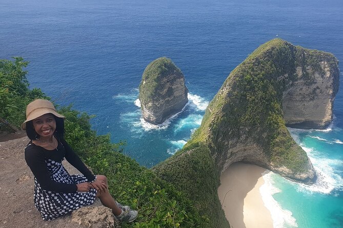 Nusa Penida Island Day Trip - Crystal Bay: a short look at a rough sea