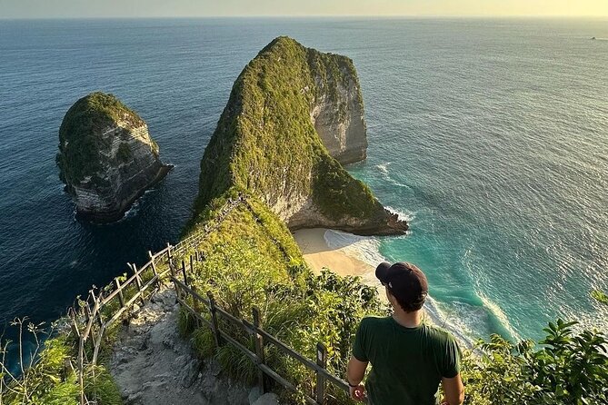 Nusa Penida Island, Instagram Tour & Private Car Service - Crystal Bay for a slower finish