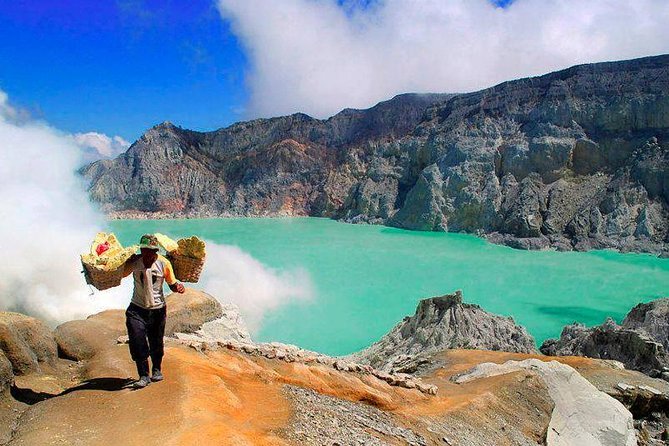 Overnight Mount Ijen Blue Fire Trek Tour From Bali (Private-All Inclusive) - A brief northern Bali stop at Lovina Beach