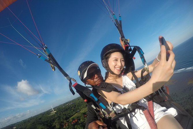 Paragliding Bali Nusa Dua cliff with Free Photo/Videos - Key points to know before you book